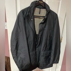 Stylish short trench